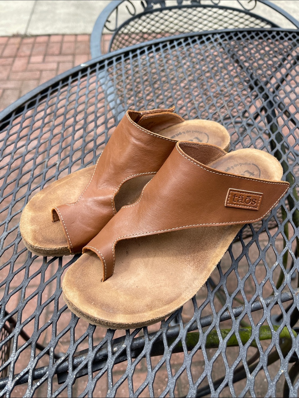 Taos Footwear Womens Loop Sandal Brandy Brown Colored Leather Upper Size Euro 38 - Picture 17 of 17